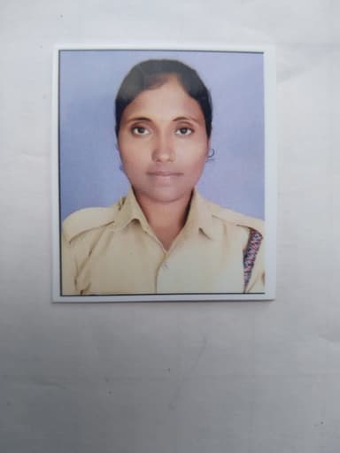 Broken Desks in 84WH+GG5, Muddebihal, Bidarkundi, Karnataka 586212, India – reported issue