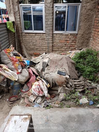 Garbage Problem in 9HJP+HH5, Manjhi Barauli Rd, Barauli, Bihar 841407, India – reported issue