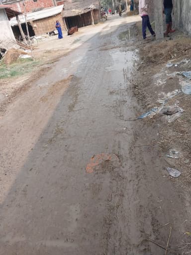 Sewer overflowing in H6F6+HM4, Shahpur, Panchdeori, Bihar 841441, India – reported issue