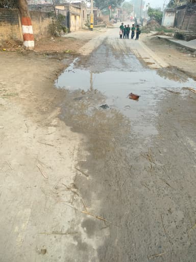 Sewer overflowing in FFQ9+CP Nawada, Bihar, India – reported issue