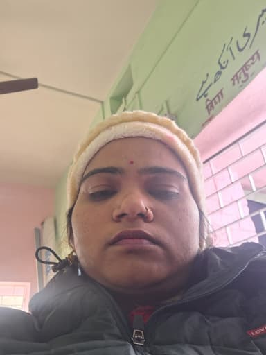 Broken School buildings in C9JW+37F, Chitu Tola, Rikhai Tola, Bihar 841440, India – reported issue