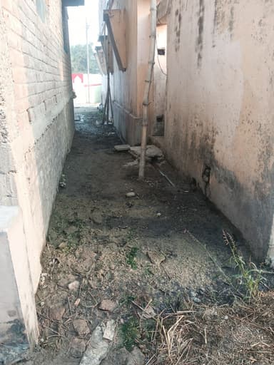 Sewer overflowing in CFFQ+RPG, Jagnnatha, Bihar 841420, India – reported issue