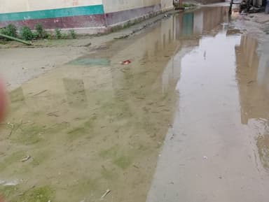 Sewer overflowing in FFHH+89C, Birandar Singh Marg, Kankar Kund, Garaiyakhal, Bihar 841428, India – reported issue