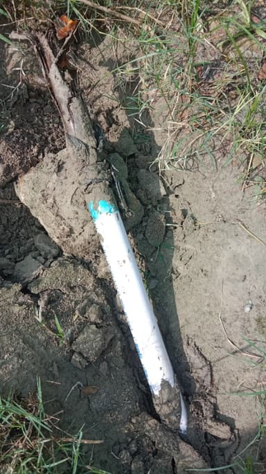 Sewer overflowing in 8PHR+GRG, Parsauni, Bihar 841409, India – reported issue