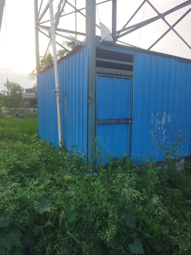 Sewer overflowing in CF5F+8FC, Lohjira, Bihar 841420, India – reported issue