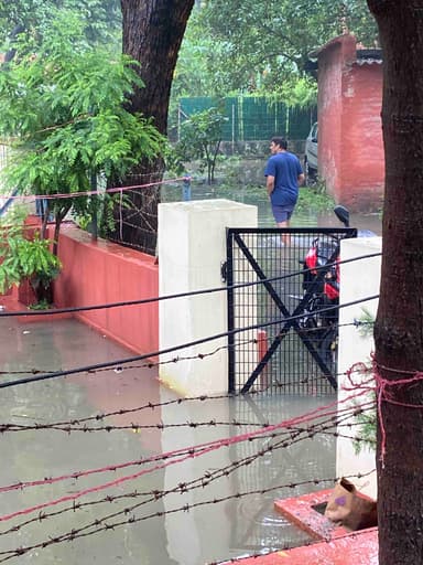 Water logging in 20, Lacchmandas Aggarwal Marg, New Delhi, DL, India – reported issue