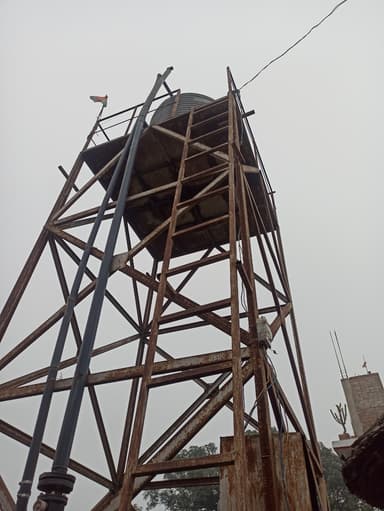 Sewer overflowing in 8P76+36W, Kesho Gaura, Bihar 841409, India – resolved