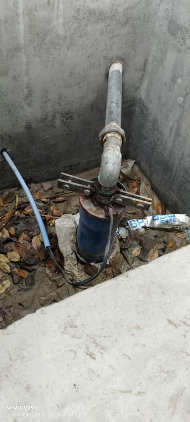Sewer overflowing in 8FX7+X2C, Sahpur Manjhagarh Rd, Telia Bandh, Bihar 841232, India – resolved