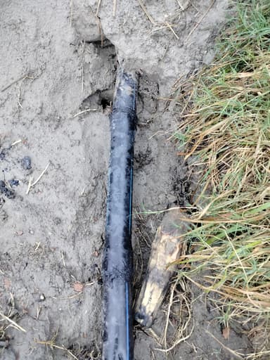 Sewer overflowing in 8MVQ+V9W, Madhopur, Bishunpura, Bihar 841437, India – resolved