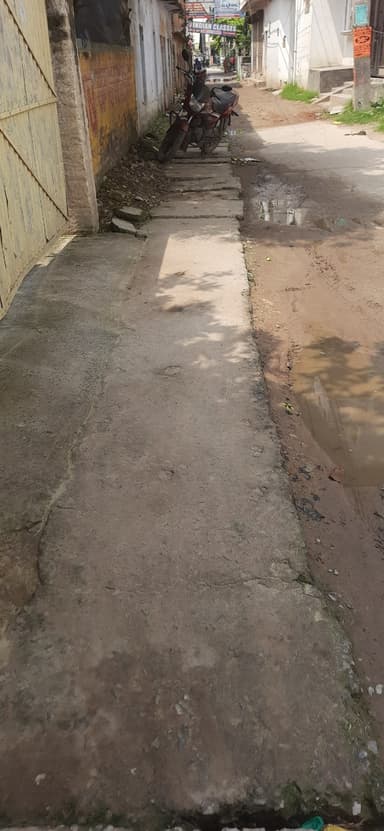 Open Manhole in West Of Minz Stadium, Police Line, Bihar 841428, India – resolved