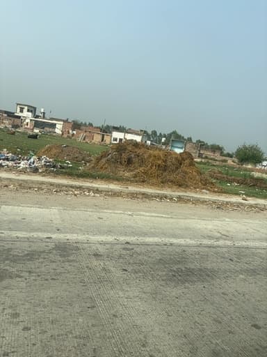 Garbage Problem in NH9, Rampur, Uttar Pradesh, India – reported issue