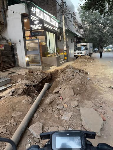 Dust in Hudson Lane, Guru Teg Bahadur Nagar, North Delhi, New Delhi, Delhi – reported issue