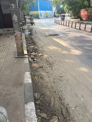 Dust in E17, Block E, Roop Nagar, New Delhi, Delhi, 110007, India – reported issue