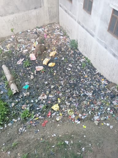 Garbage Problem in FC7X+7X6, Banakata, Gopalganj, Bihar 841428, India – reported issue