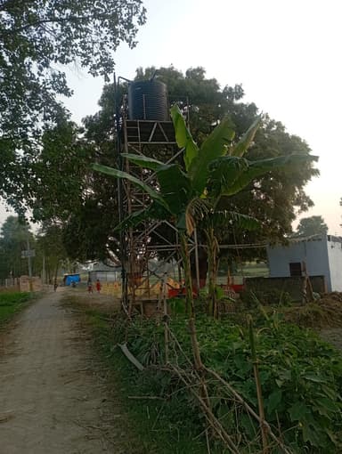 Sewer overflowing in 8P56+FW7, Bahadura, Bihar 841409, India – reported issue