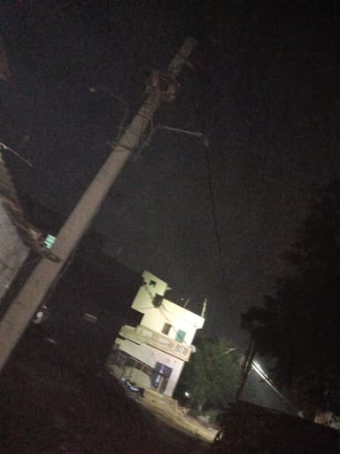 No Streetlights (residential area) in H37Q+93W, Katiya, Bihar 841441, India – reported issue