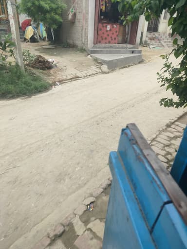 undefined in 9FG7+XRR, Chhitauli, Bihar 841440, India – reported issue