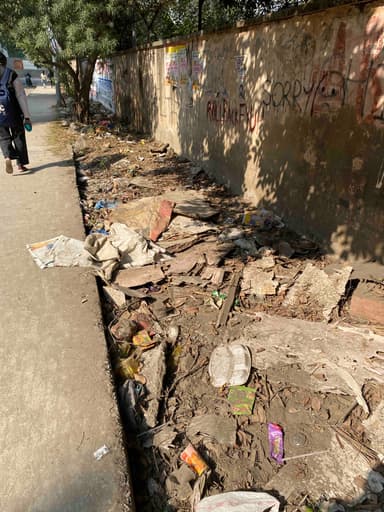 Garbage Problem in 15, Sant Kirpal Singh Marg, New Delhi, DL, India – reported issue