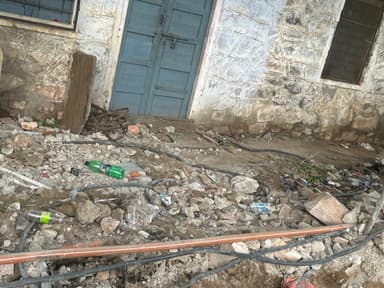 Garbage Problem in VQCX+RJ3, Jawahar Nagar, Bajaj Nagar, Jaipur, Rajasthan 302015, India – reported issue